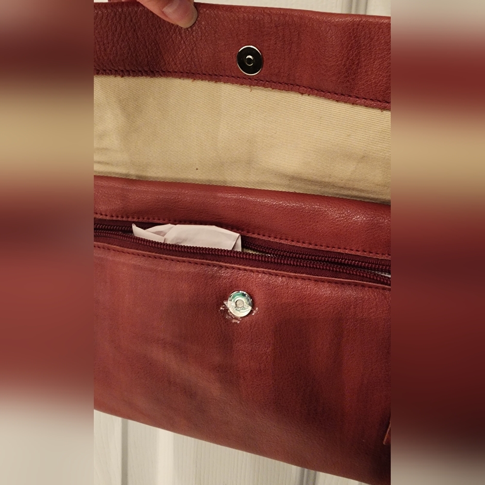 Pearl Angeli Soft Genuine Leather Shoulder/Crossbody Bag In Wine Red Med Size - Picture 8 of 9